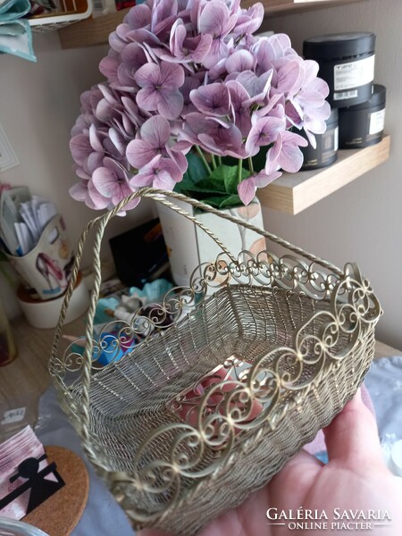 Year-end sale! Beautiful antique basket with silver wire