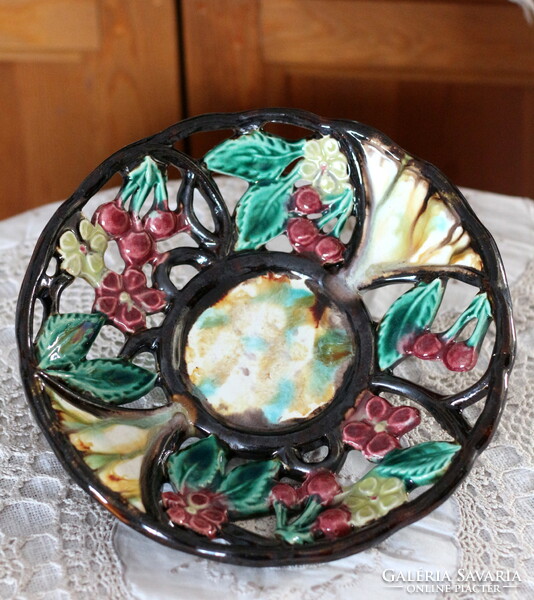 Ceramic decorative bowl, offering