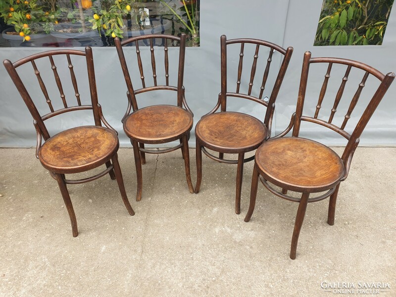 Thonet Mundus székek 4 db