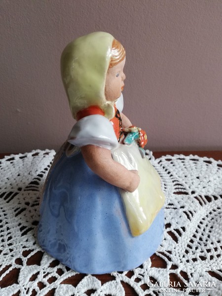 Ceramic little girl with flowers