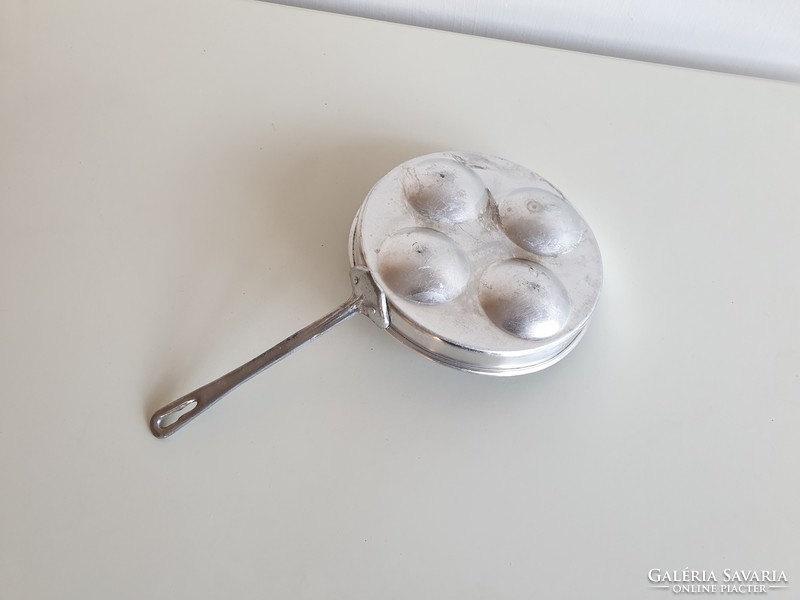 Régi tarkedli sütő retro alumínium cseh fánksütő serpenyő