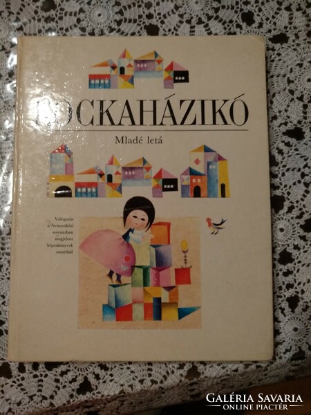 Kockaházíkó, well-known tales of different peoples, with beautiful illustrations, negotiable