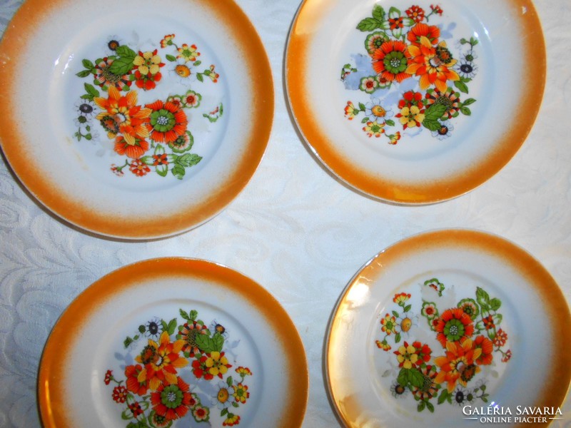 4 zsolnay cake plates HUF 1800/pc