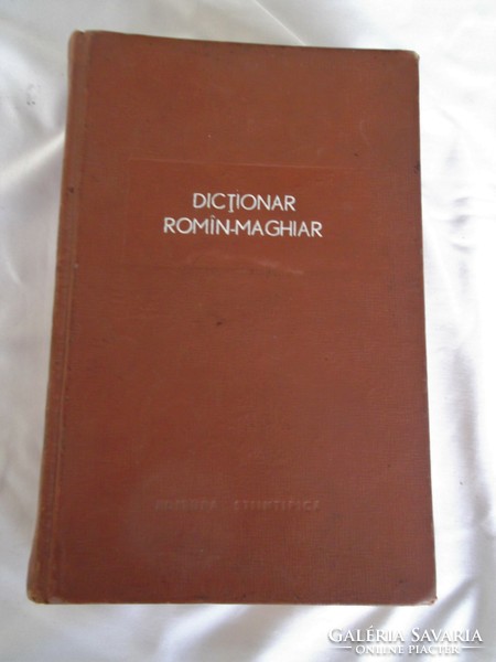 Romanian-Hungarian dictionary-dictionary Romín-Magyar- for sale! 1964