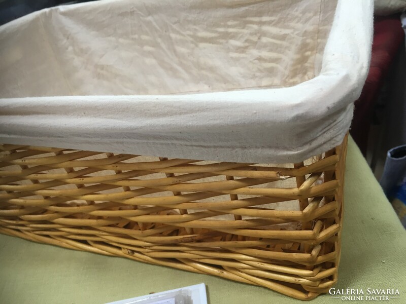 Lined square wicker basket, great piece