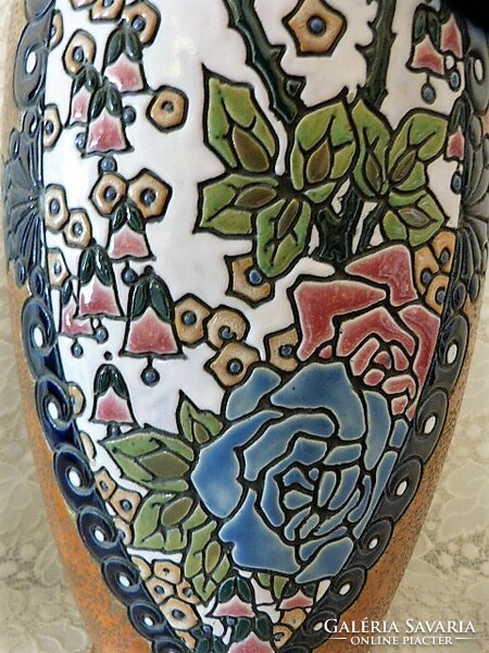 Modern ceramic-porcelain vase / Germany.