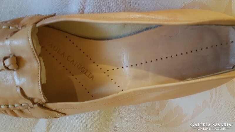 Moccasin leather shoes in good condition, Italian brand, good quality ---- good price----