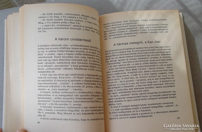 Chinese acupuncture in the past and today. Book for sale! 1988, Dr. Péter Simoncsics