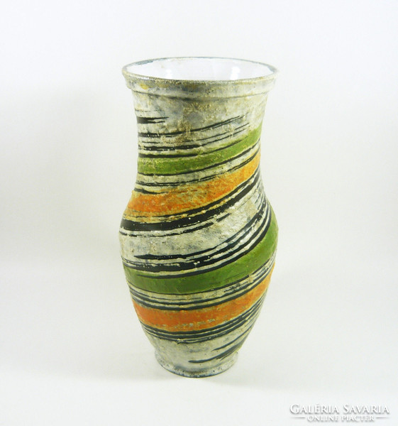 Gorka livia, retro 1960 green twisted motif 28.5 Cm artistic ceramic vase, flawless! (G102)