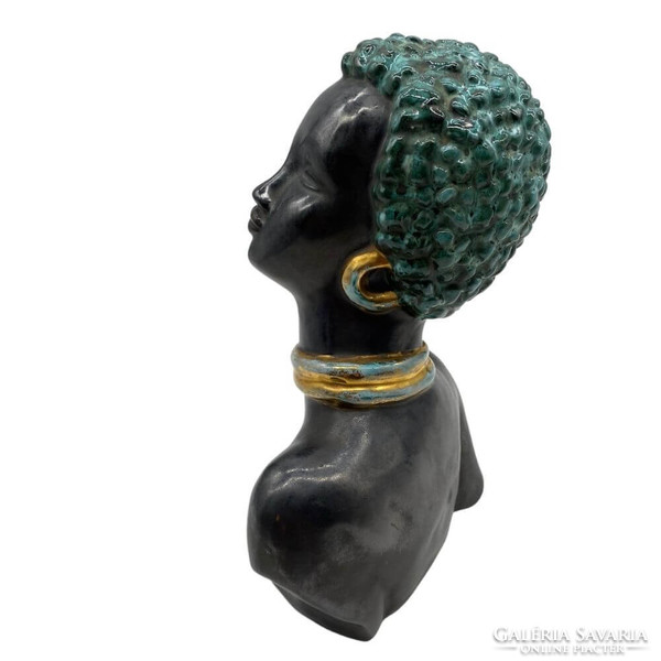 Izsépy Margit - Mid-century afroamerikai női fej türkiz hajjal az 50-es évekből
