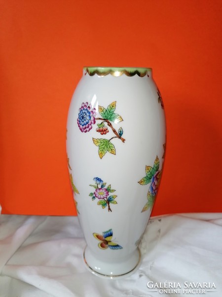 Herend vbo victoria patterned vase