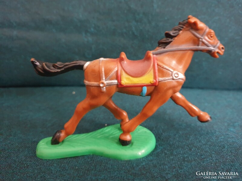 Ló, lovak, játék lovacskák