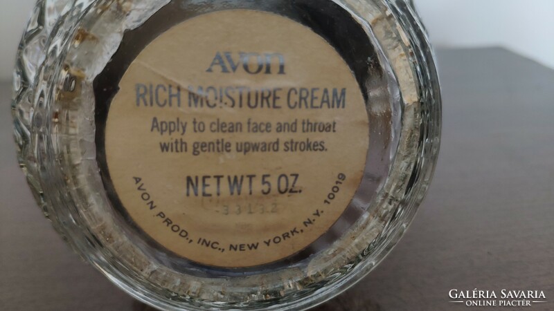 Vintage avon creamy glass jar from the 60s