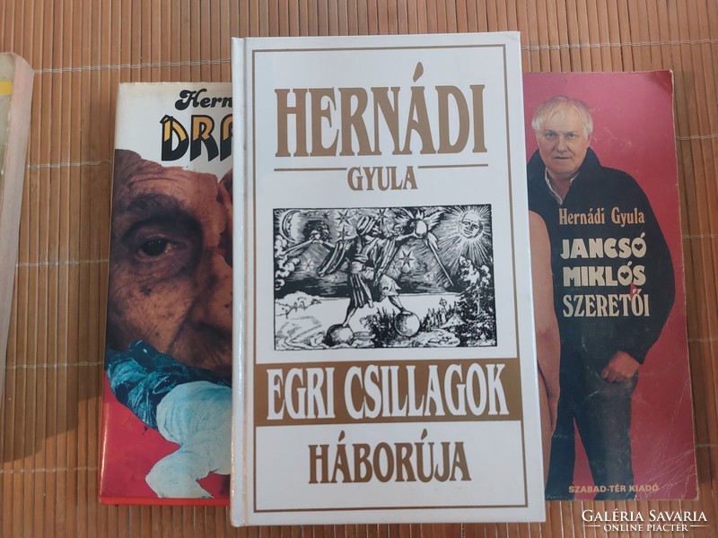 3 volumes by Gyula Hernádi. HUF 2,500.