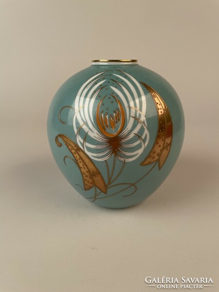 Wallendorf porcelán gömbváza, aranyozott dekorral, virágmintás díszítéssel