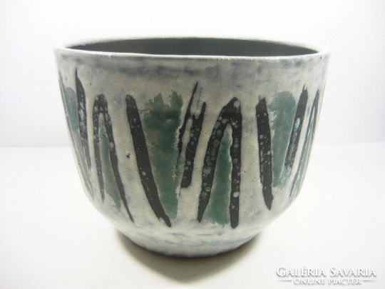 Gorka livia, retro 1960 with black and green motif 20.1 Cm artistic ceramic pot, flawless! (G048)