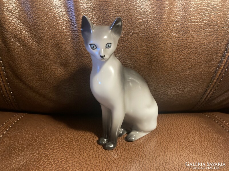 Hollóházi porcelán szürke ülő sziámi cica