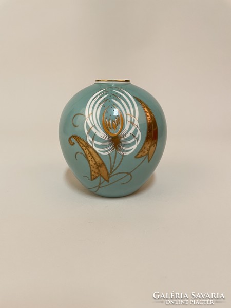 Wallendorf porcelán gömbváza, aranyozott dekorral, virágmintás díszítéssel