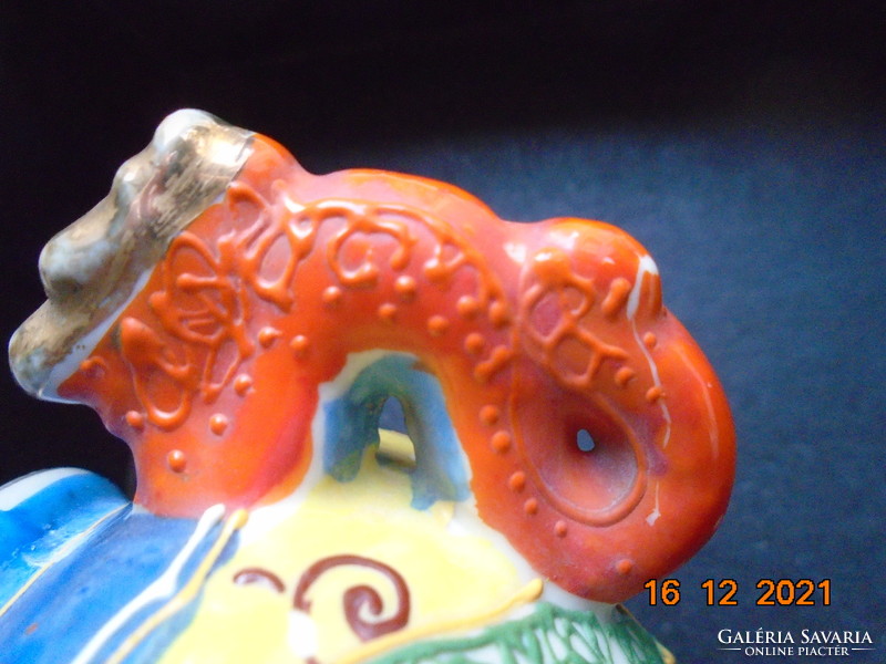 Satsuma moriage vase with hand-painted cannon and rakan pattern with dragon dog pliers on 3 legs