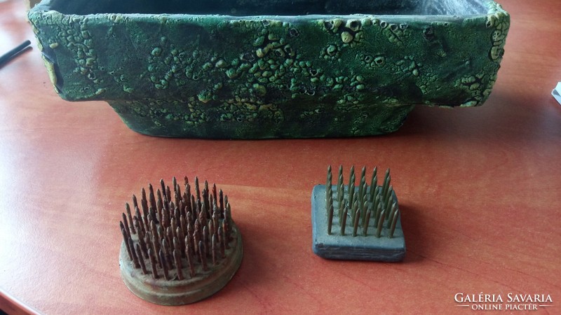 Green ceramic ikebana maker for sale