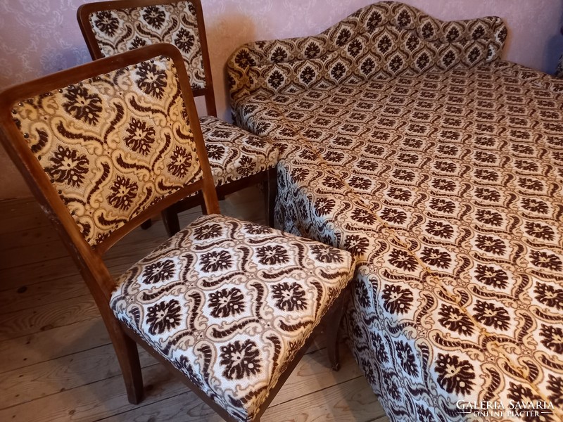 Bútoregyüttes (ágy, szék, fotel, puff, asztal) hálószoba, jó állapot, XX. század közepe