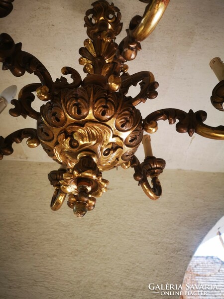 Antik gyönyörű laparanyozott fa csillár barokk rokokó stílusú