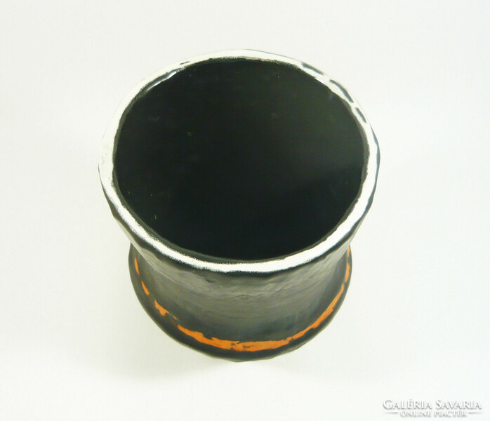 Gorka livia, retro 1950 black vase with arrow motif 18.1 Cm artistic ceramics, flawless! (G143)