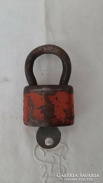 Padlock, case