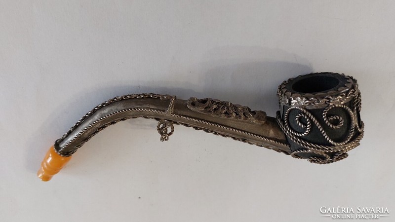 (K) oriental pipe, with metal decoration, like new