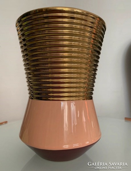 Kare design vase