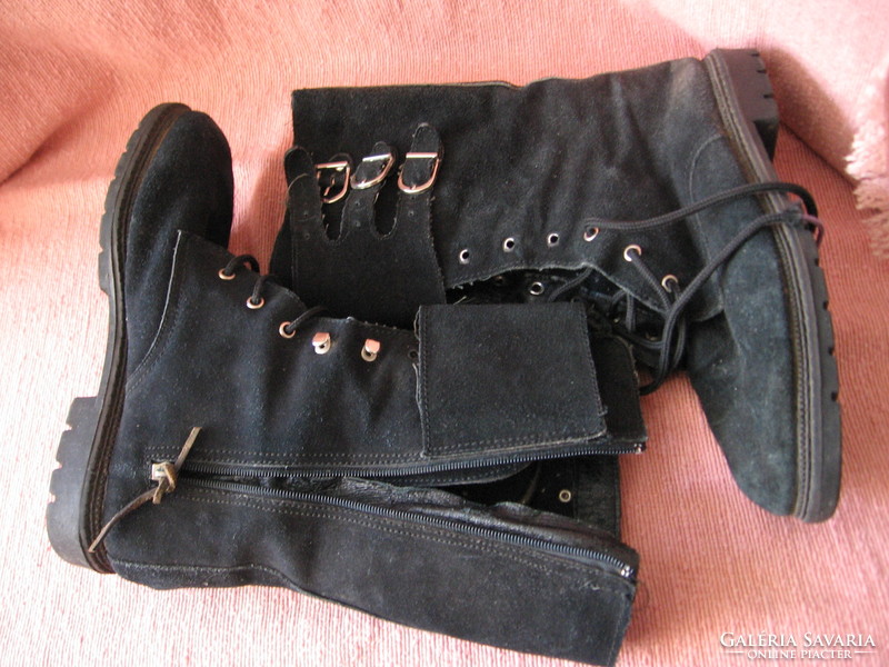Black picnic lace-up boots