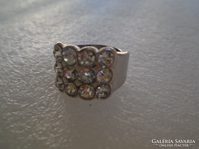 Sparkling diamond effect zircon stone Tibetan silver rhodium-plated ring inner size 1.7 cm