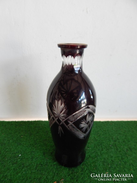 Crystal vase, burgundy color, perfect, height, 22 cm.