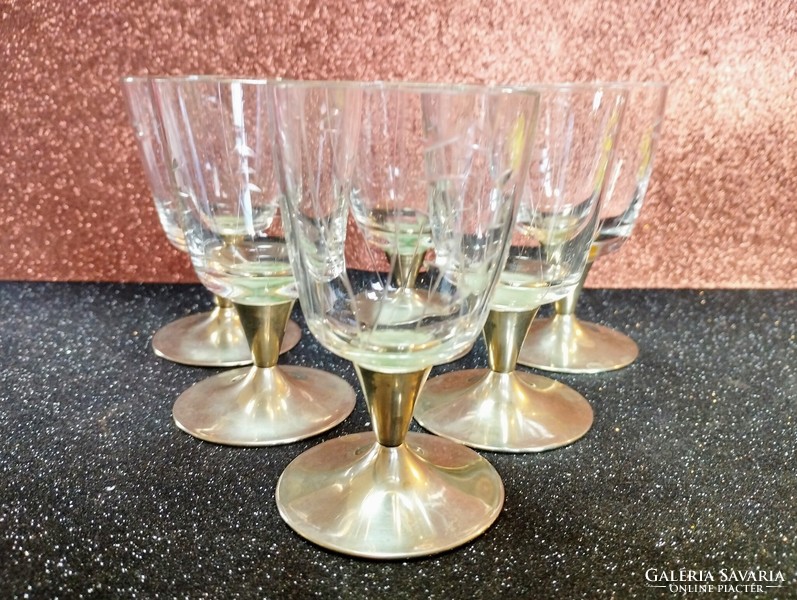 Set of 6 polished glass glasses with vintage alpaca base