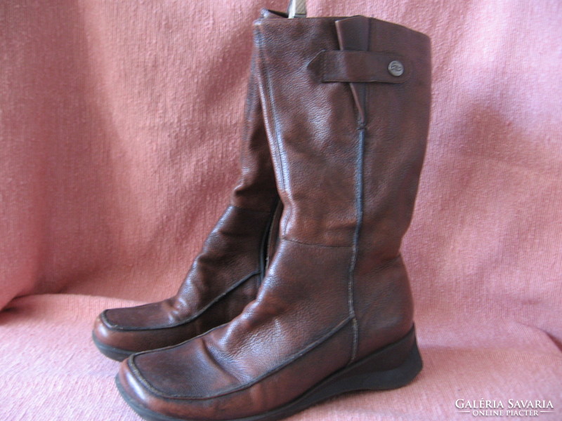 Brown crd leather boots 6/39 river island