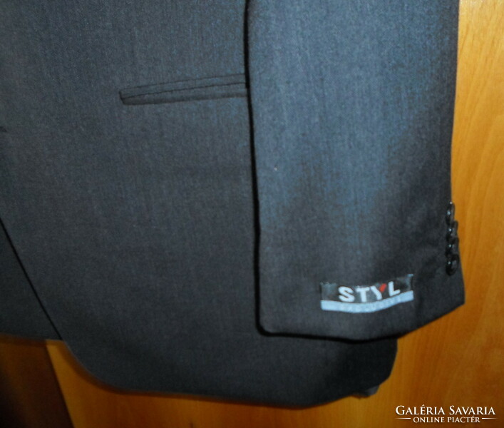 Men's suit 6. (Dark gray; style)