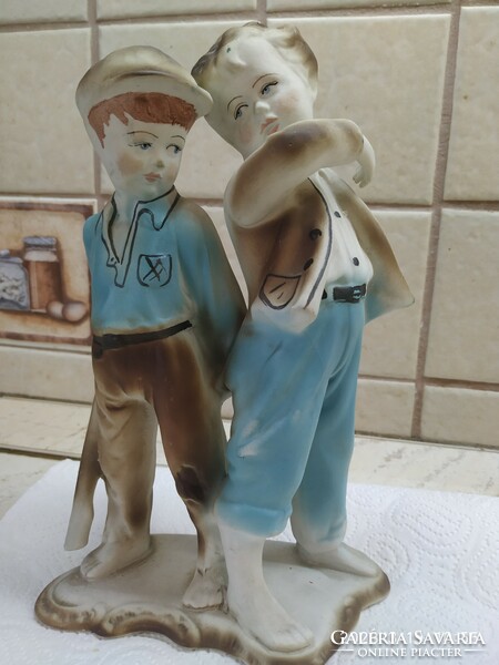 Beautiful boy and girl statue for sale! Romanian porcelain marked statue for sale! 25 Cm