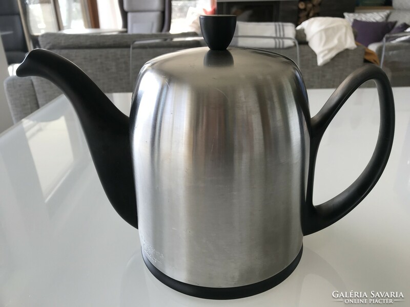 Iconic Salam teapot by designer Guy Degrenne, 1953 design