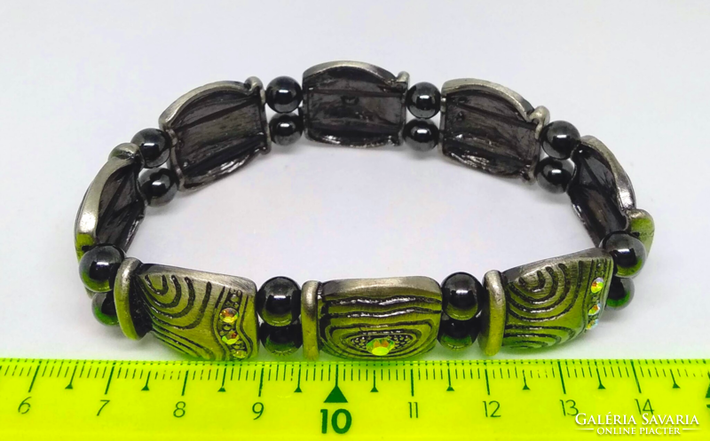 Magnetic bronze bracelet with magnetite mineral and rhinestones 311