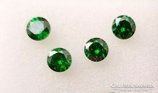 Top quality! Columbian emerald gemstone 5mm heat treated!