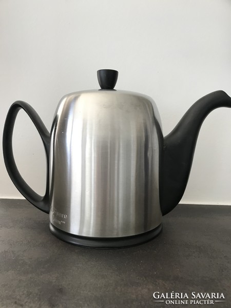 Iconic Salam teapot by designer Guy Degrenne, 1953 design