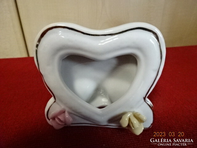 Német porcelán, szív alakú fényképtartó, magassága 7 cm. Jókai.