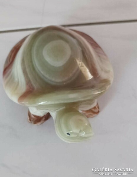 Aragonit/ónix-márvány teknősbéka Kínából