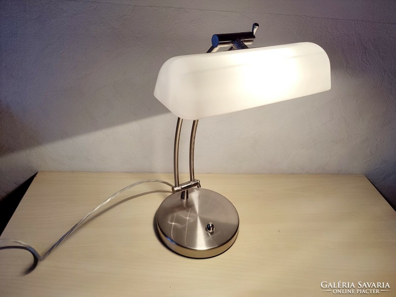 Asztali bank lámpa