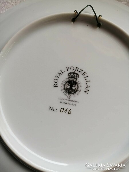 Royal Porzellan fali tányér