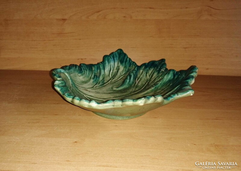 Leaf-shaped ceramic tray (28/d)