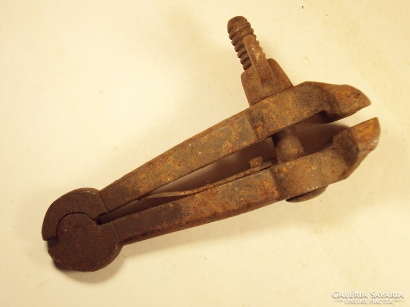 Old sikatyu hand vice parallel clamp 16 cm long