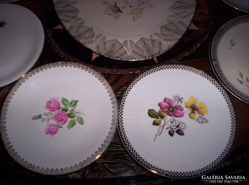 Set of 9 antique cakes