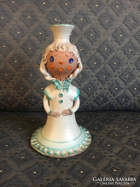 Mázas kerámia gyertyatartó, női / lány figura