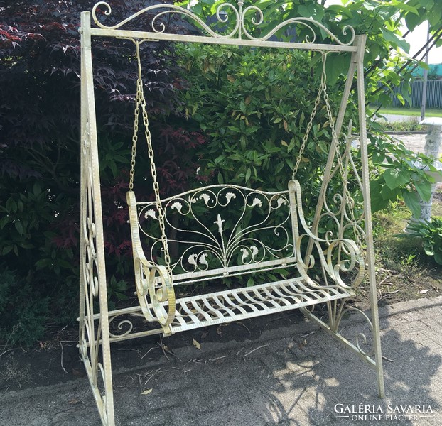 Fabulous wrought iron garden hammock